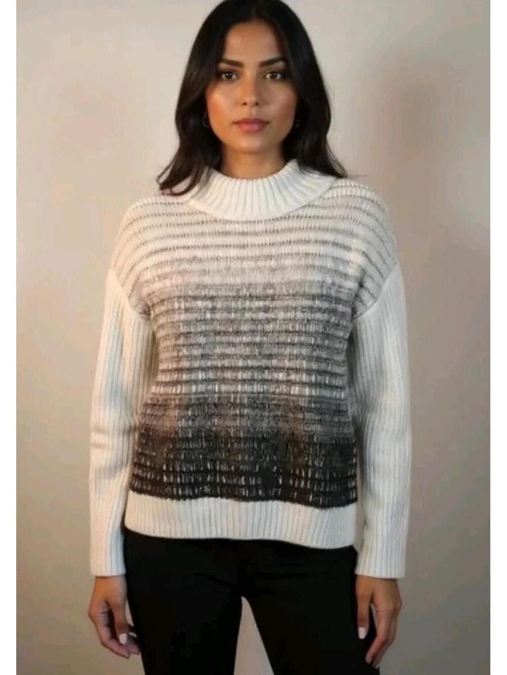 Fate Women's S Knit Turtle Neck Sweater Black White Ombre
